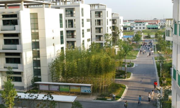 中職高職學(xué)校